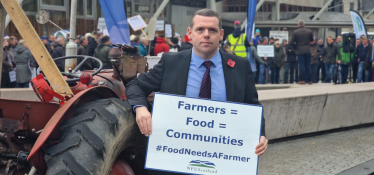 Douglas at the NFUS rally